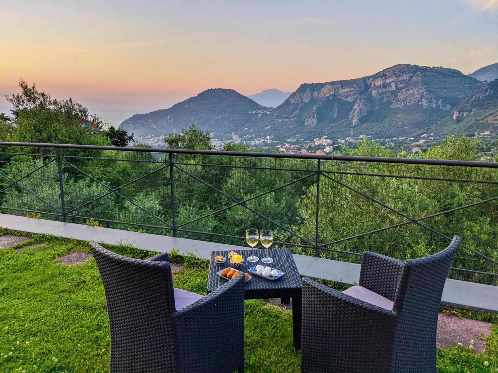 Villa Fanella, Independent House Between Sorrento & Amalfi Piano di Sorrento Dış mekan fotoğraf